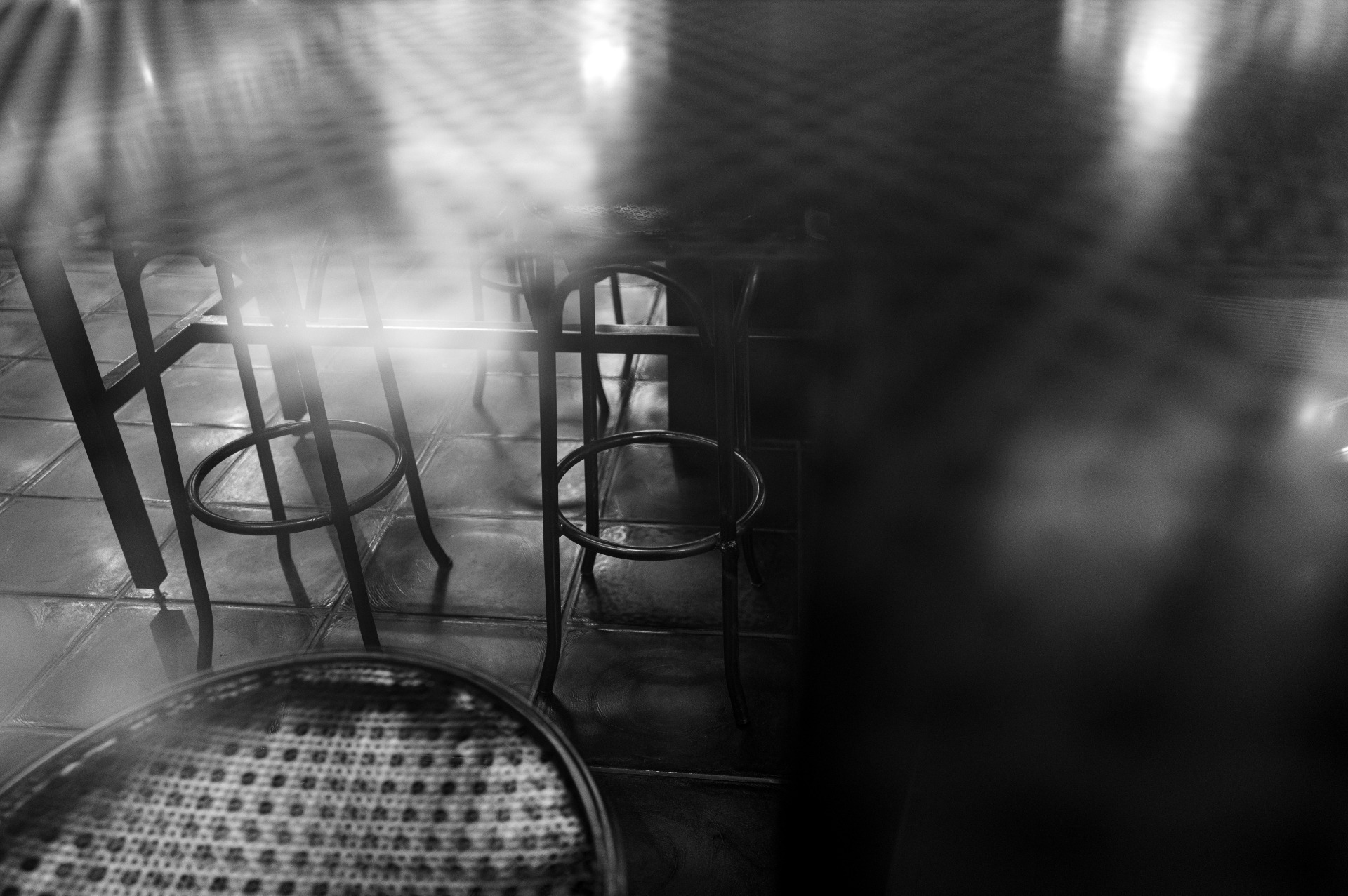 ilustrační foto - umělecká fotografie z úplně tuctové hospody